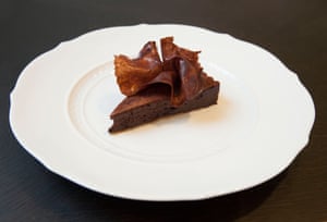 "World Class": pastel de chocolate amargo de Jason Atherton, servido en The Betterment, W1.