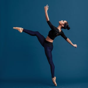 Misty Copeland enseña danza clásica para MasterClass.